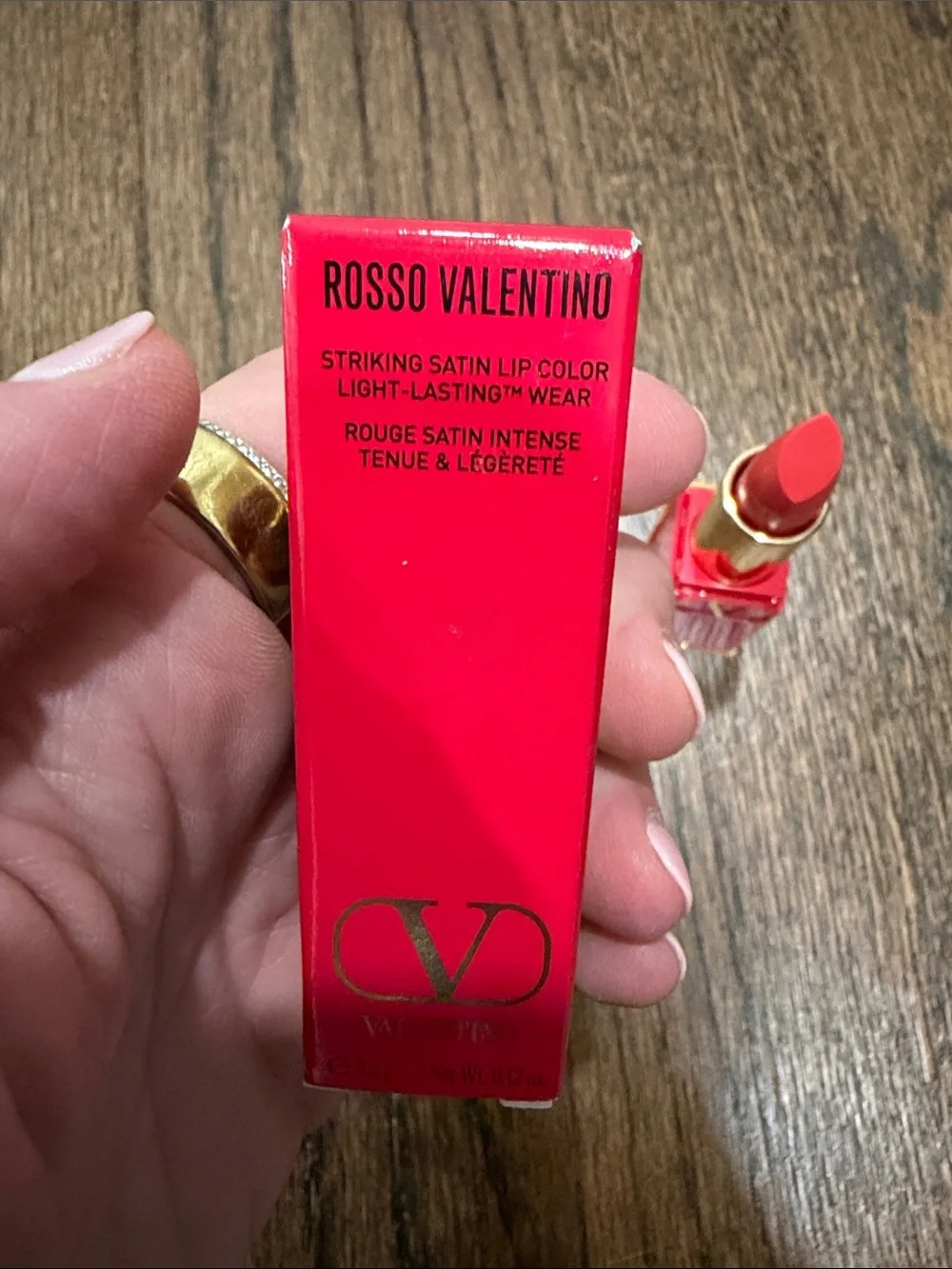Valentino Rosso Satin Lipstick 400R Roma Fab
